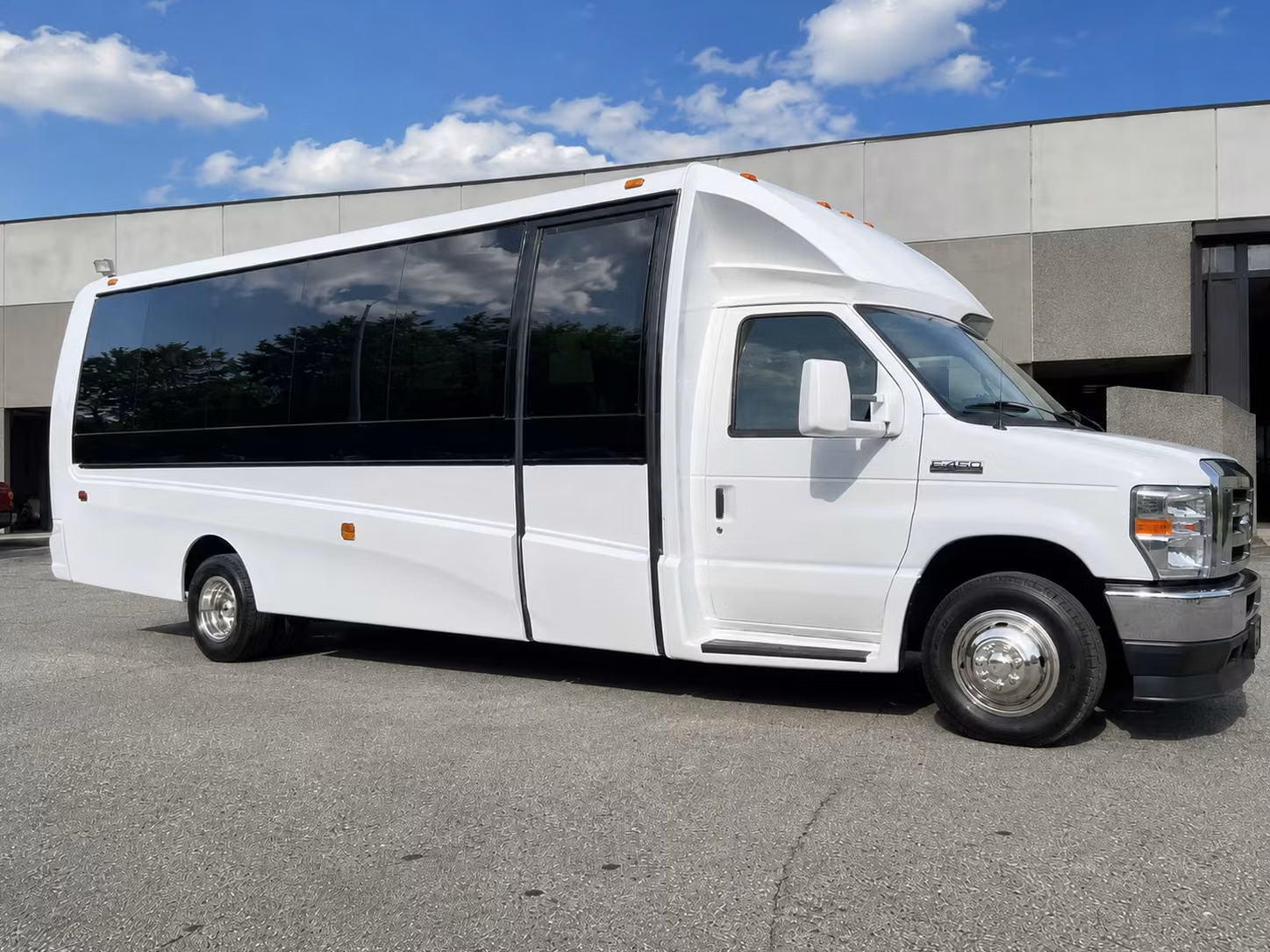15 passenger minibus