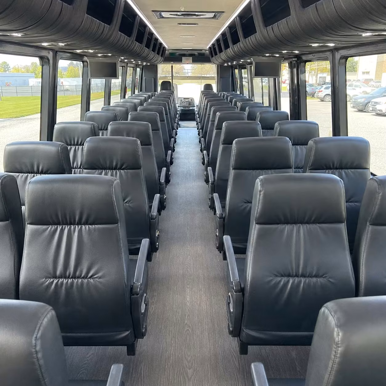 royal oak 15 passenger minibus rental
